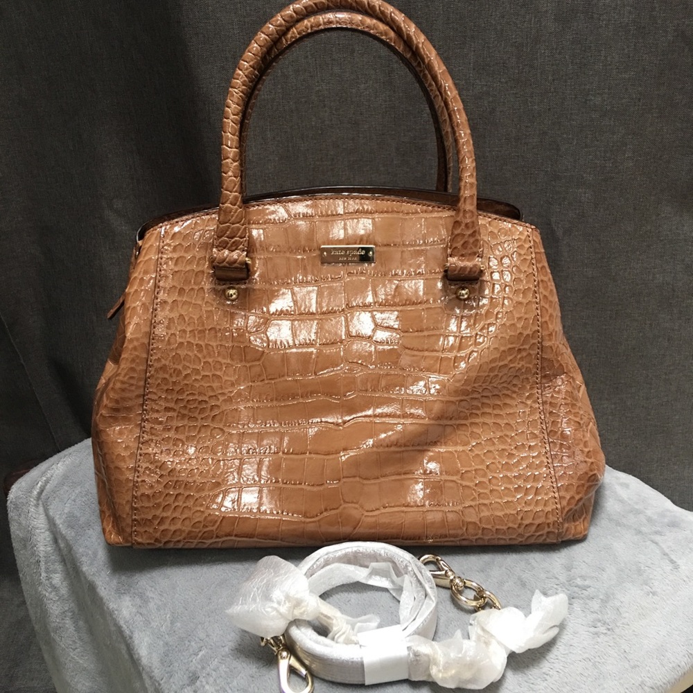 Retired Kate Spade ♠️ Exotic Reptile Embossed